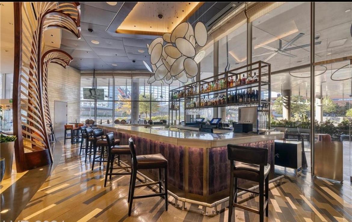 Vdara Beautiful Suite On 22Nd Flr Free Valet Parking 拉斯维加斯 外观 照片